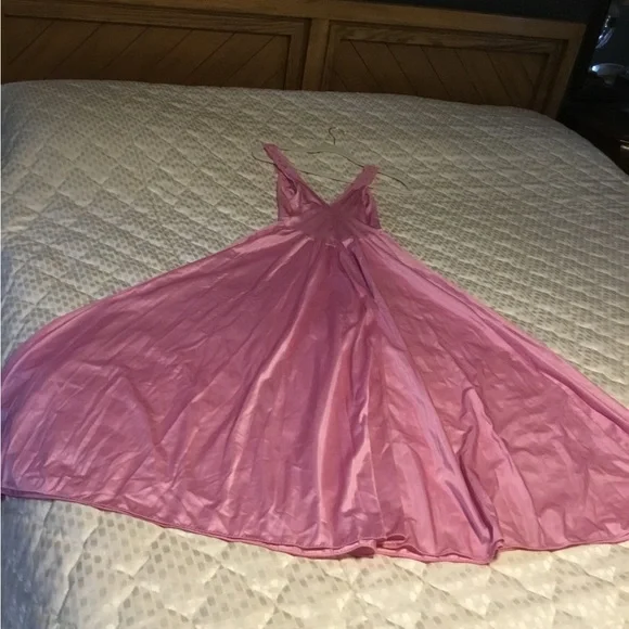 Pink Sexy Night Grown - Picture 12 of 15